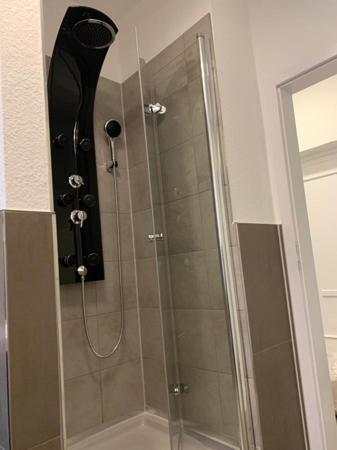 40 Qm Appartment Parkplatz, Balkon,Netflix, Prime Chemnitz Extérieur photo