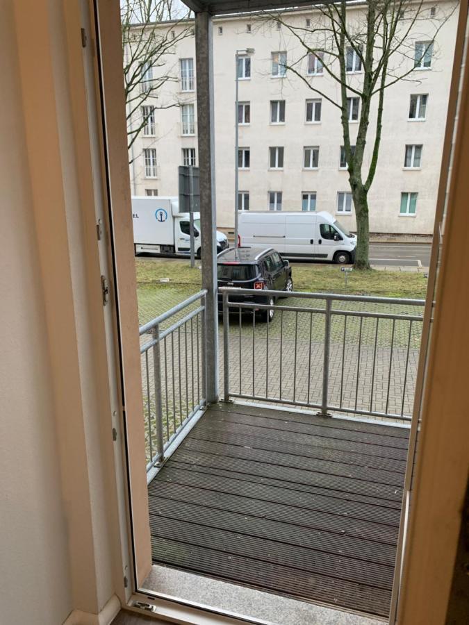40 Qm Appartment Parkplatz, Balkon,Netflix, Prime Chemnitz Extérieur photo
